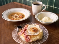 【BREAKFAST】Summer Course (7月25日〜8月31日)