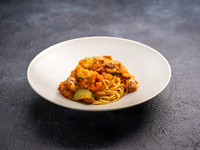 Lunch Set [Spaghetti with Tomato, Sausage, and Zucchini]