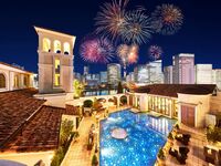【8月24日限定！テラス付特別会場確約】横浜・みなとみらい花火観覧イベントプラン！花火を楽しみながら国産牛など季節食材が愉しめるWメインディナー＜乾杯酒付き＞