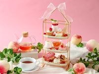 Weekdays only for students＊Peach Afternoon Tea (with seasonal drink)