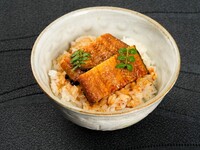 〈テーブル席〉鰻を愉しむ夏懐石ランチ