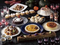 Saturdays, Sundays, and holidays[Limited-Time Offer: Fall Halloween Buffet Starting at 11:30 a.m. / No Time Limit] Enjoy our pastry chef’s special fall-flavored desserts on the top floor of the hotel.