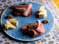 【Weekdays 15％OFF】Appetizer Tower + Choice of Main Dish