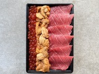 本マグロ中トロと雲丹チラシ