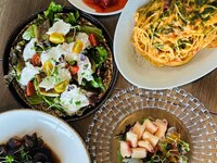 【女子会プラン】お祝い・記念日にも◎ 焼きナスとブラータの前菜や牛サガリロースト、アメリカンショートケーキを楽しむ全7品（お席は2時間制）