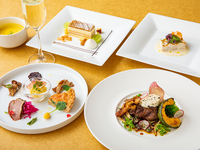 【乾杯スパークリングワイン付き】ホリデーシグネチャーランチ［ランチフルコース・全5品］（9/1～）