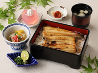 ◇茶碗蒸し・ソフトドリンク1杯付き◇「夏季限定」浜名湖産うな重　白焼き
