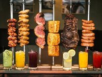 【☆Jantar regular】 15 tipos de churrasco autêntico à vontade | Plano de 120 minutos com buffet de saladas e bebidas ilimitadas 【8800 ienes → 7700 ienes】