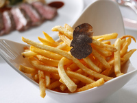 [Choose-your-own shaved ice] with truffle potatoes