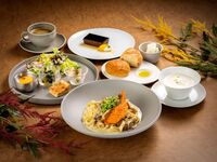 [9/2–12/1] Chef’s Lunch Selection – weekdays only