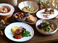 全8品　104.5ディナーコース飲み放題付