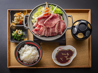 【僅限午餐】細細品味極致美味的「神戶牛牛小排燒肉定食」★米飯大碗免費加量