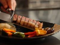 【Dinner Course】 Premium Kobe Beef Exclusive Rare Cut Course <110g> – 6 dishes total. 12,820 yen (includes one complimentary drink; draft beer is also available)