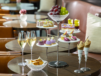 ［16:00 / 16:30］Deluxe Autumn Afternoon tea with Conrad Bear