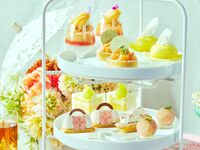 【★平日：学生におすすめ！スパークリングワイン付★】◇スイーツ7種とポテトフライ付き◇桃とメロンづくしのバカンス・アフタヌーンティー（2時間 6/24～）