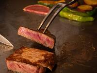 A Course Featuring Kobe Beef Medium-Fatty Cut Nigiri, Teppanyaki Salmon & Scallop, and Kobe Beef Exclusive Rare Cut Steak, and More – 8 Dishes