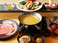 【7・8月】〜贅沢・雲丹鍋コース〜◆厳選生雲丹の旨味を引き出した上質な品々を存分に堪能。