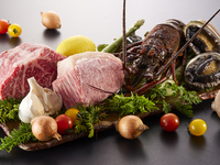 September–October [Yotei] Lunch & Dinner Course featuring live Ezo abalone, lobster, and Shiretoko beef