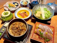 Starting 9/1: [~Autumn Flavors~ Autumn Cherry Blossom Lunch] Choose your meal! Options include ‘Kamameshi with autumn yellowtail, maple-leaf sea bream, and yuzu shabu-shabu hot pot’ and ‘Matsutake mushrooms and Wagyu beef rice cooked in a clay pot’. Price on Saturdays, Sundays, and holidays: 3,500 yen