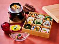 NEW! 10/1～「豆皿と釜飯御膳」