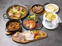 肉のタパスとパエリアのセット　フリーフロー付き