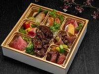 都50周年特別弁当　メイン｜特上牛めし