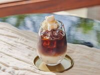 【オプション】ぷかぷかくまのキャラメルラテフロート◇シャインマスカットとくまのオータムアフタヌーンティー