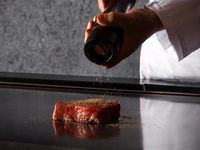 [Silver Week] Exquisite course featuring premium Wagyu beef to celebrate longevity ~Exclusive for guests aged 65 and above; includes selectable perks~