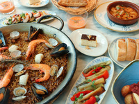 [Lunch / Starting Sep 1 (Tue)] XIRINGUITO COURSE: 8 dishes, ￥5,800