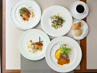 【プレジール】メインは牛フィレ肉　月替わりのフレンチフルコース全5品＋飲み放題120分