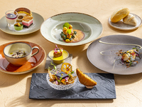 【公式WEBサイト平日限定特典】　杜若（かきつばた）＋スイーツブッフェ　8,600円 9/1~11/30