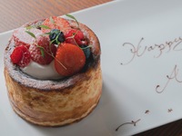【CAKE | Basque Cheesecake】 9 cm in diameter, serves 2–3 people