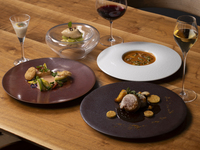 【Choose your main dish!】 Lunch THE FOREST Course with glass of champagne; window seat guaranteed