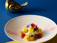 [voco Osaka Central × voco The Hague] White chocolate mousse, adorned with flowers and fruits
