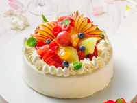 Fresh cream decorated cake (12cm diameter) - for in-store use