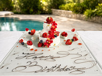 【Birthday Dinner】An exclusive autumn dinner featuring a luxurious triple main course of domestic beef, duck, and alfonsino + a dreamy two-tiered cake + guaranteed semi-private room