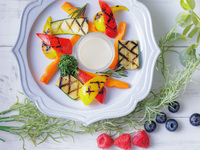 【 Private room】Sweets & Lunch Buffet :  A Jewel Box of Melons, Berries, and Global Delights"