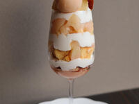 <Available from 8/1 to 8/29> Peach-filled lunch
