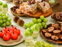 <ディナー>【秋のグルメウイーク AUTUMN SPECIAL9月・10月】ワイン&生ビール飲み放題付・秋の味覚～ぶどうの⼥王“シャインマスカットのスイーツビュッフェ”～ 9300円→6800円