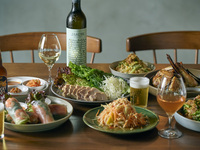 Dinner:  The best of both worlds Course with 10 dishes