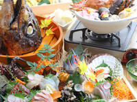 ★Early bird discounts available starting at 5pm★《Banquet & all-you-can-drink included》Plenty of fresh bluefin tuna and local fish of the day served as sashimi! [Doumanchu Umaimon Course] 5,000 yen (tax included) Includes 2 hours of all-you-can-drink with 10 carefully selected sake varieties★