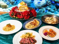 9月1日起：【附花式蛋糕的任选午餐】包含令人心满意足的开胃菜拼盘 + 可从5种主菜中任选其一 + 附花式蛋糕｜奢华午餐套餐（午餐+花式蛋糕）