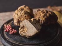 MENU WHITE TRUFFLE – Course price: 15,000 yen + 30g of white truffle (price varies)