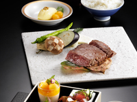 鉄板焼ランチコース　華膳/はなぜん　 2026