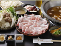 〈もんすき〉90分飲み放題みやびコース（充実のお肉盛り＋炙り牛＋熟成鷄&つみれ付き）