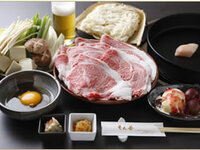 〈すきやき〉90分飲み放題みやびコース（充実のお肉盛り＋熟成鷄付き）