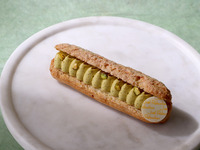 エクレール　ピスターシュ