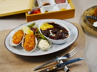 (Starts 9/25) Weekdays: Starts 9/25 – Early autumn exclusive – Luxurious lunch with two main dishes (limited time only)