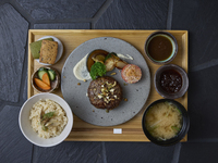 Lunch Teishoku +デザート付き