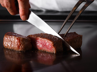 [October Only: With free-flowing wine] Black Wagyu Lunch – Live Ezo abalone and black wagyu – 7 courses